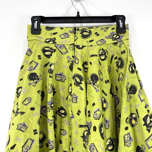 Pinup Couture Skirt Womens S Skulls Cross Bones NWT Skater Retro Goth Artsy - Picture 9 of 10